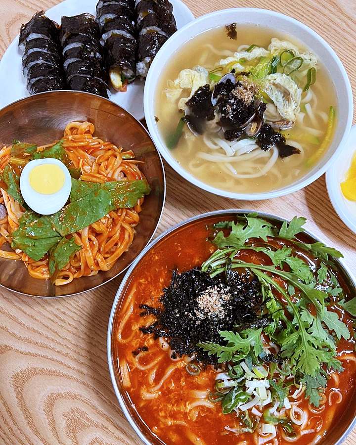 46년 뚝심의 결정체 쫄깃 탱글 면발 비빔칼국수 대전 맛집 추천 생방송투데이 고수뎐