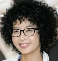 중년 여성 탈모 갱년기 때문 염색 파마