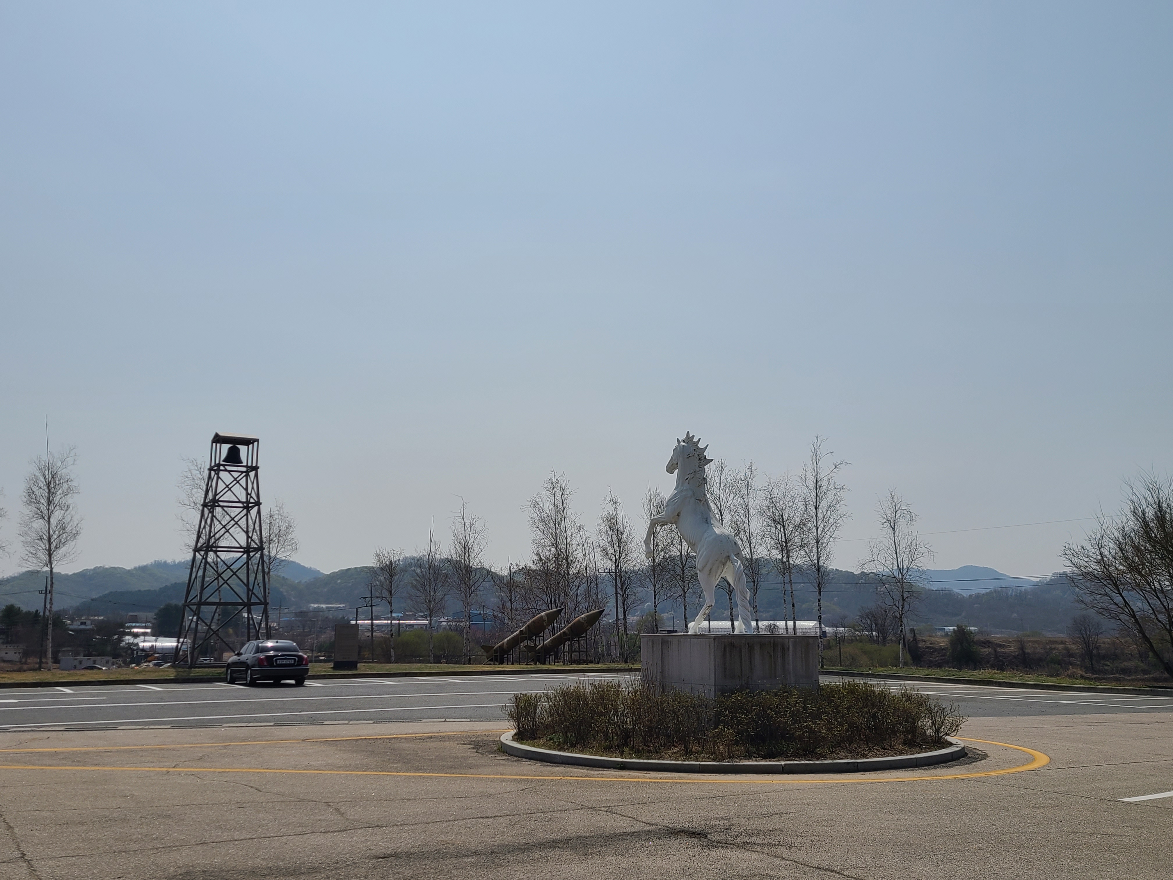 백마고지 전적지 주차장