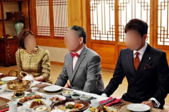 상견례 부모님 의상 호칭 옷차림 알아보기 결혼 인사말 대화 복장 여름 정보집_38