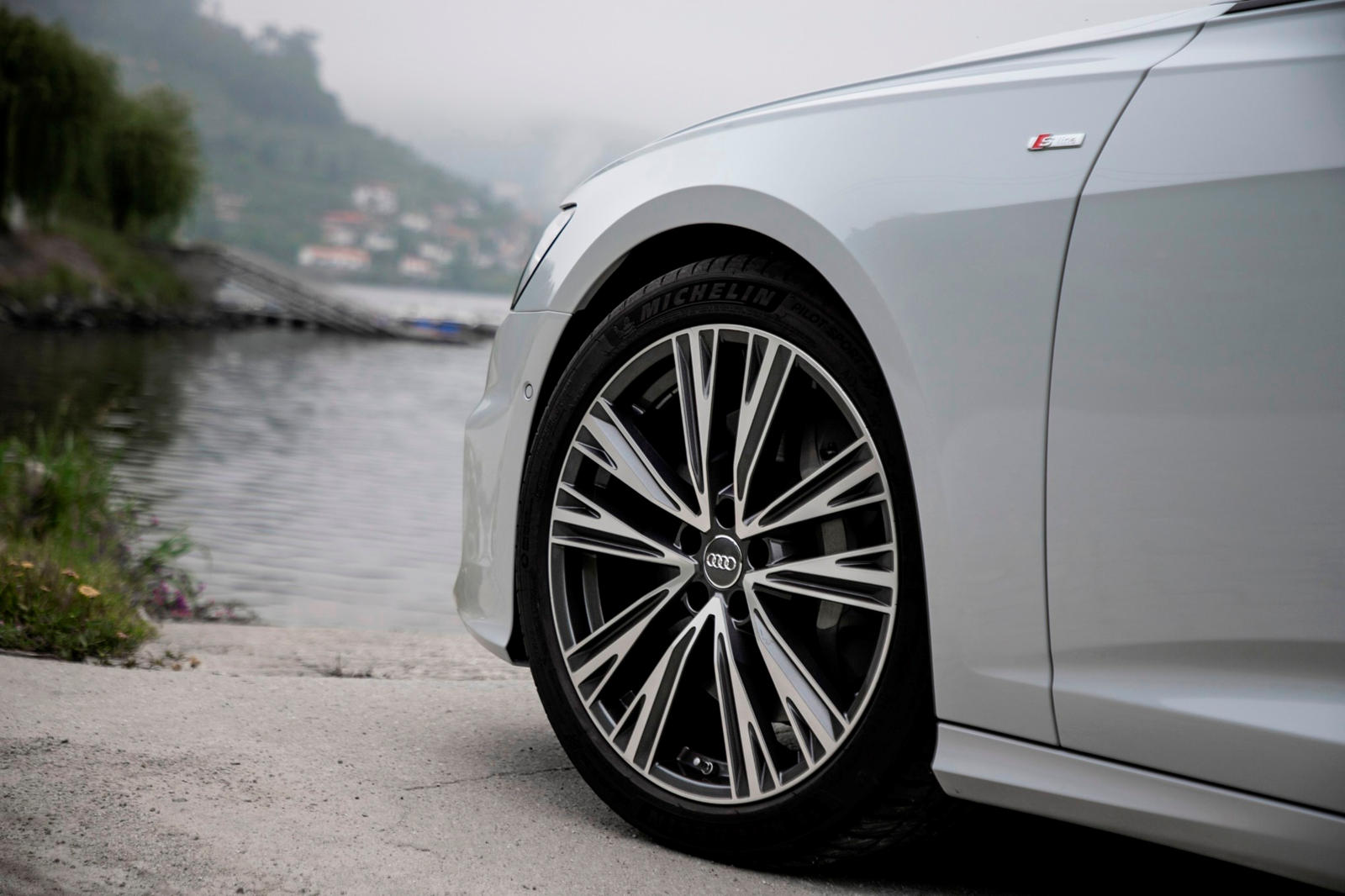아우디 A6