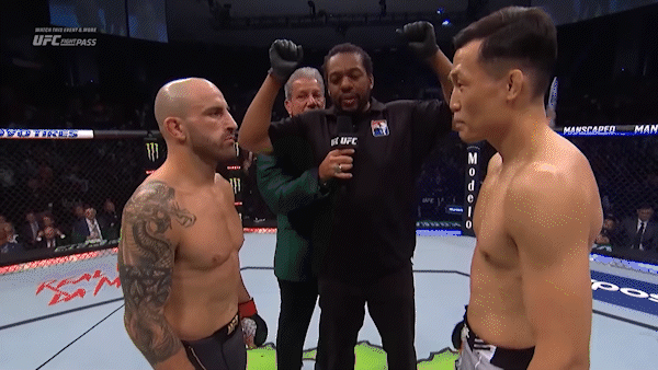 볼카노스프키 정찬성 경기