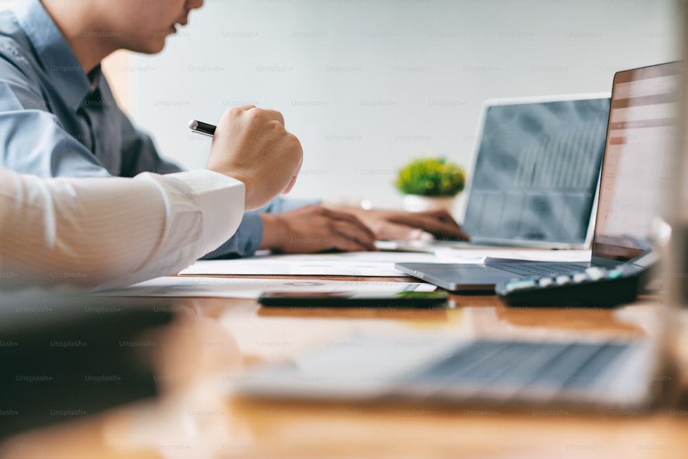 리스크 관리 관련 이미지