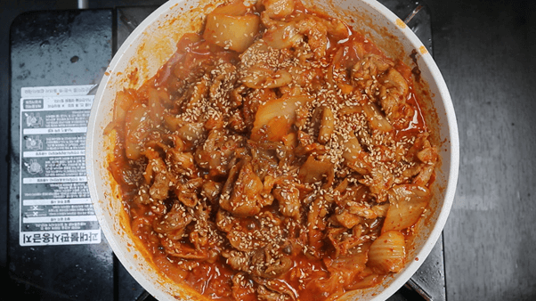 전통 김치&amp;#44; 집에서 즐기는 한국의 깊은 맛