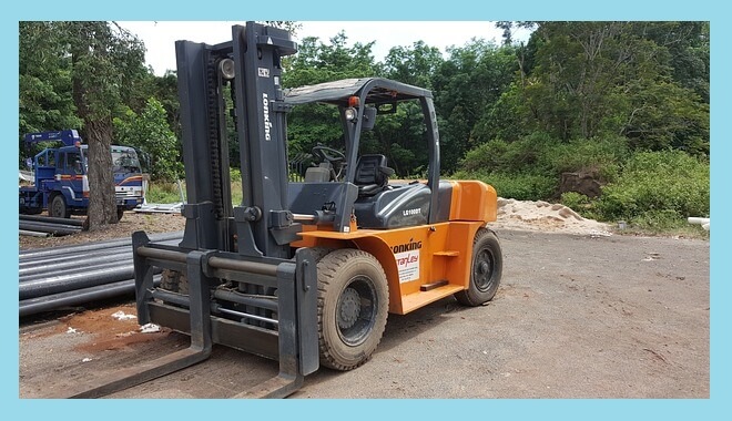 외부-지게차-모습