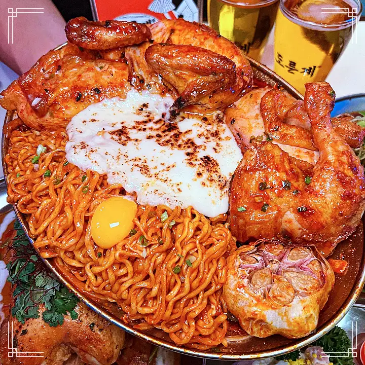 줄서는식당 49회 함은정 미국계 치즈케이크 태국계 푸팟퐁커리 한국계 불닭볶음면 일본계 야끼소바 광진구 군자 전기구이 통닭 맛집