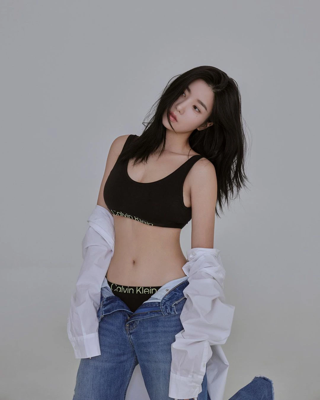 권은비 속옷 광고