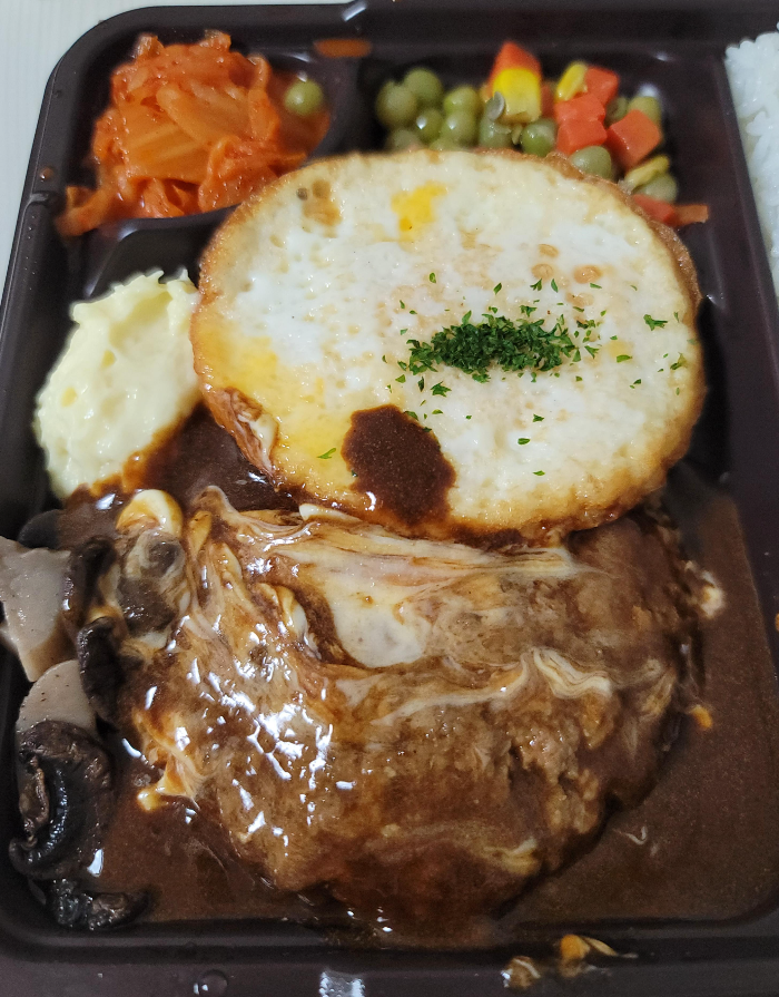 GS편의점 도시락 전자레인지 2분 30초 완성