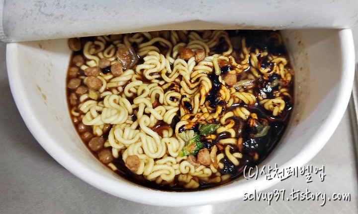 짜파게티 큰사발 조리과정