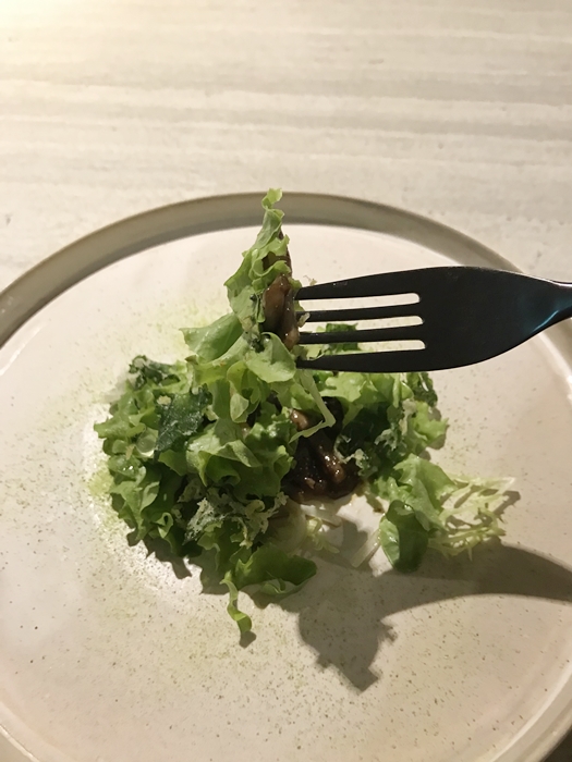 양설 샐러드 (Tongue Salad)