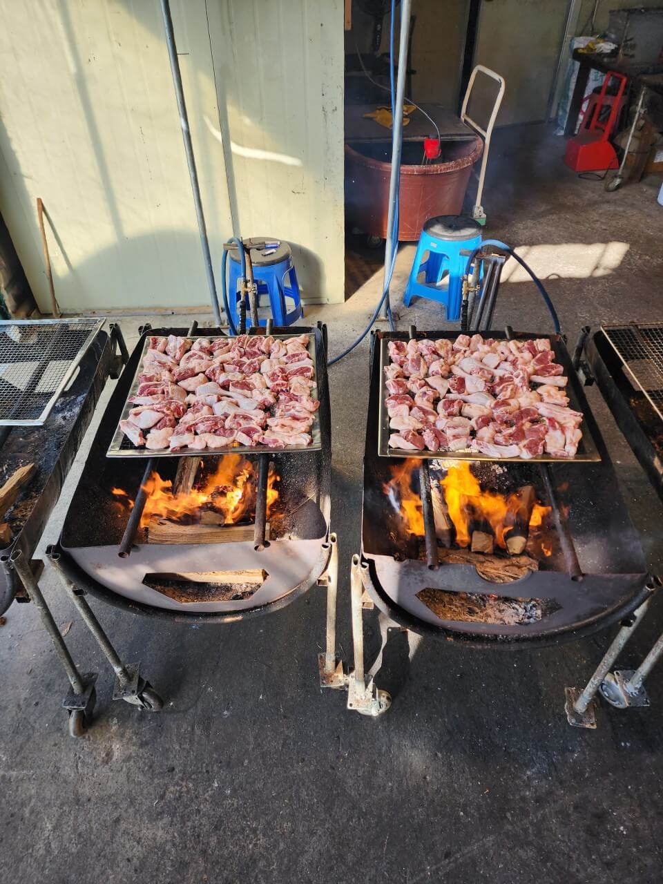 생방송투데이 외국인의 밥상 양주 광적면 오리 장작구이 맛집 먹골농장
