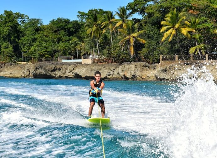 수상스키와 함께하는 여름