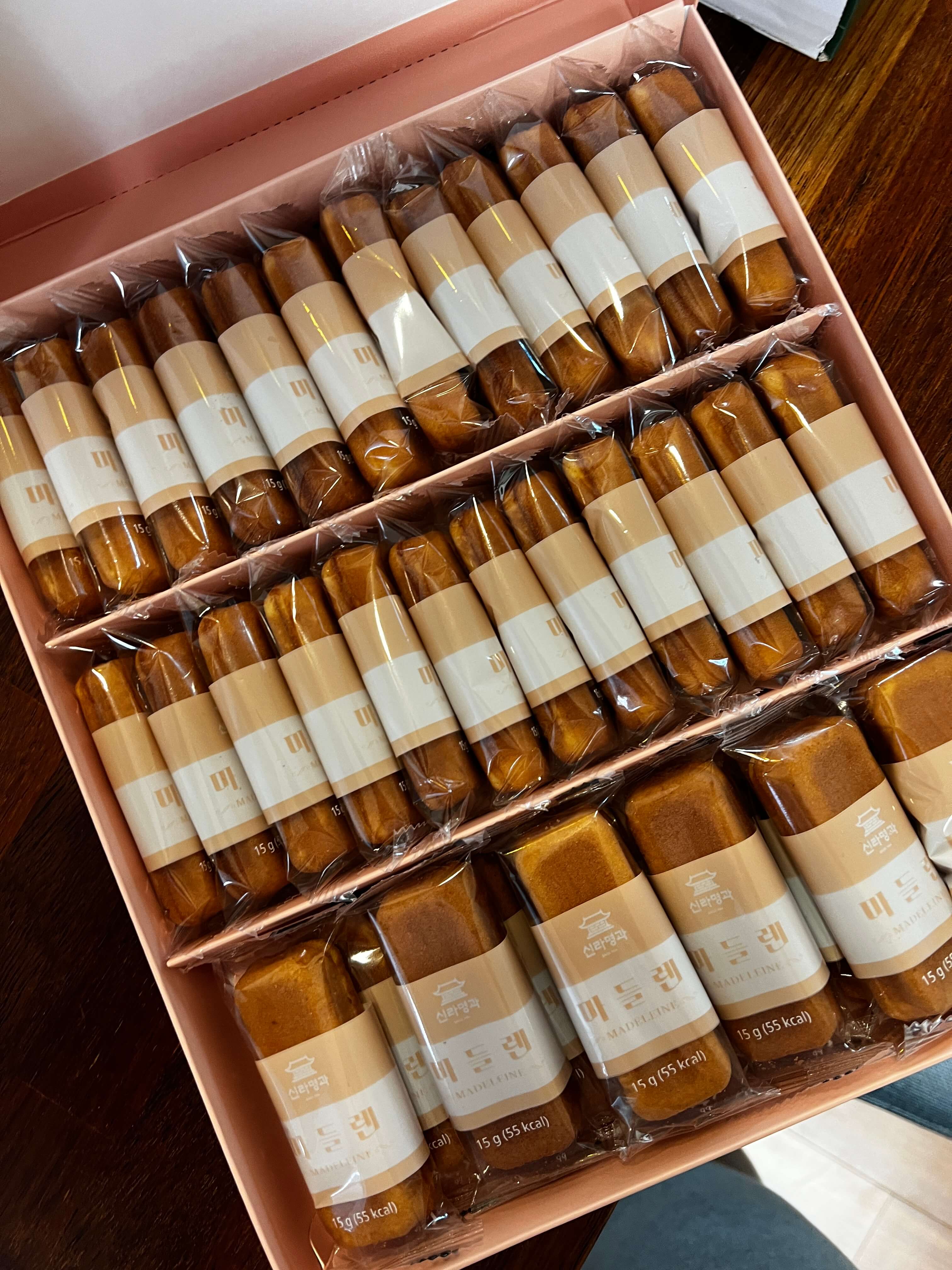 김치볶음밥, 마들렌, 레드자몽주스