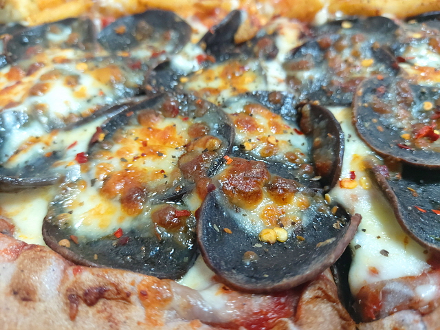 블랙청양페퍼로니