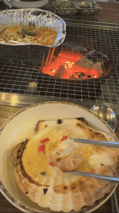 신사동 삼바리 익은 가리비를 분리하는 모습 GIF