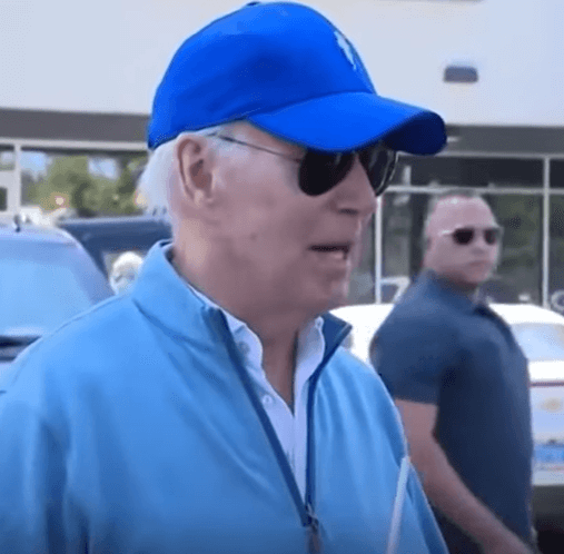 인터뷰 하는 조 바이든