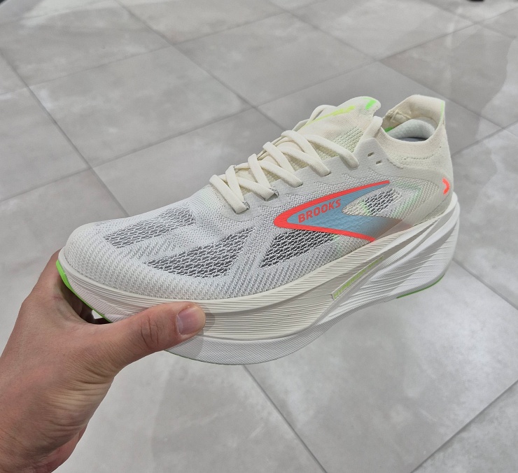 슈퍼트레이너 브룩스 하이페리온 맥스3