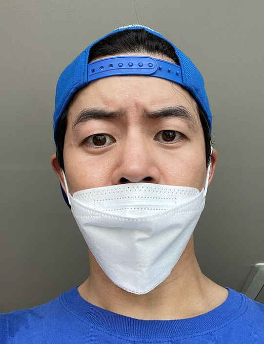 이상윤-마스크-쓴-사진