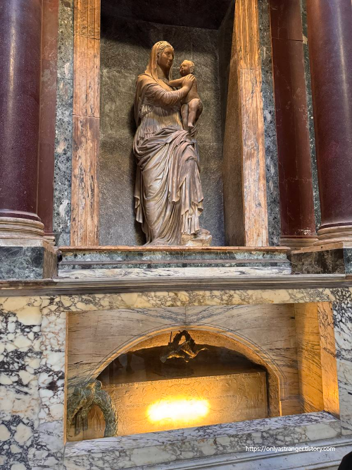 라파엘로의 무덤