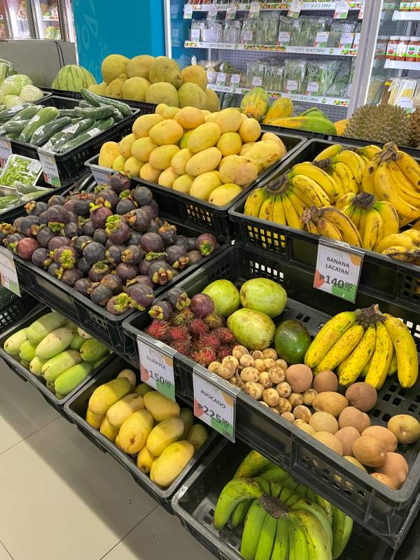 세부-깨끗한-마트-과일