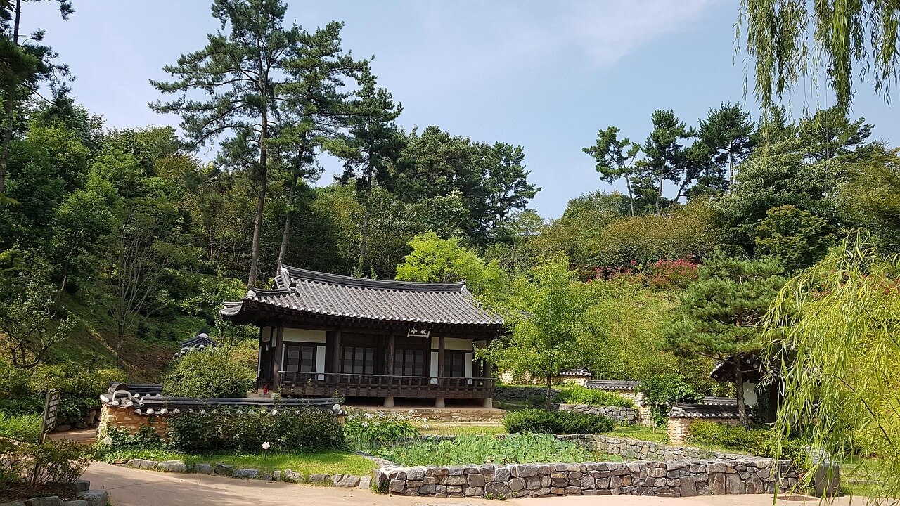 한국의 유명한 한옥 마을