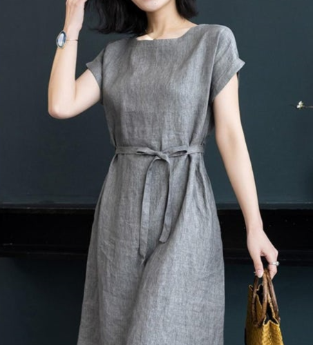 중년 여성 린넨 원피스 사진