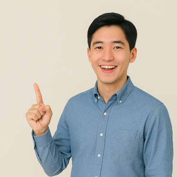 청년농업인 지원정책을 안내하는 듯 손가락을 들어 보이는 한국인 남성 이미지