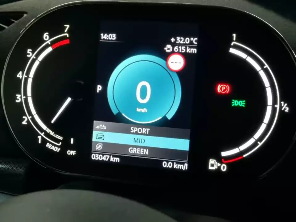 미니 클럽맨 S의 주행 모드는 이렇습니다.