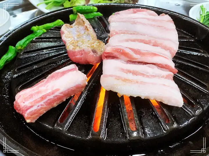 토요일은 밥이좋아 인천 간석동 숯불 생갈비 맛집 45년째 돼지 생갈비 계란말이 젓갈 볶음밥 현지인 추천 토밥 좋아 방송정보