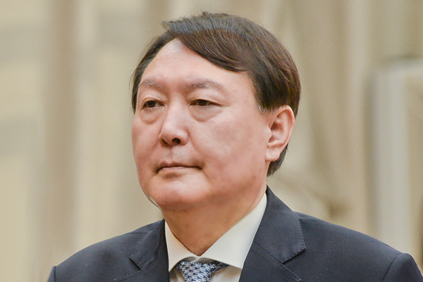 윤석열 전 총장