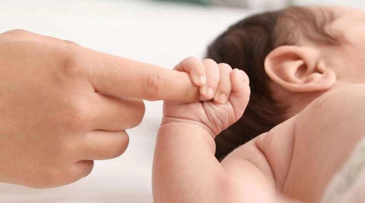 아기 초록색 변 원인 및 대처법