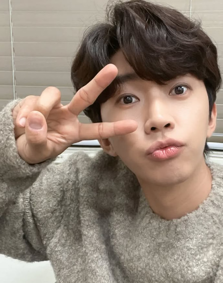 가수 임영웅 키 나이 몸무게 프로필 음반 소속사 MBTI