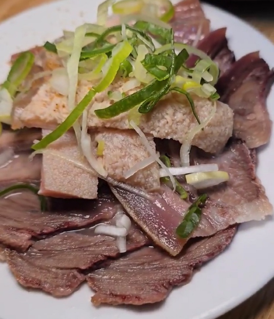 부산-양수육백반-곰탕