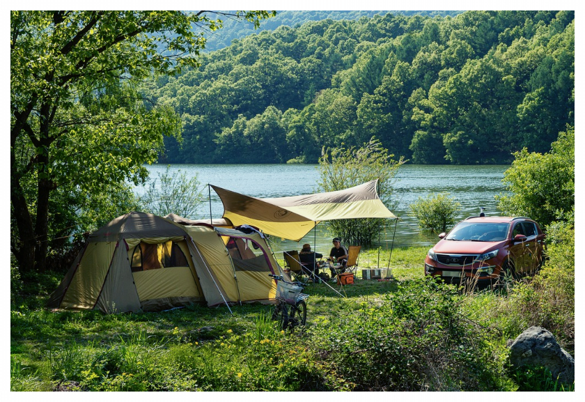 주말 가족 여행 캠핑사진