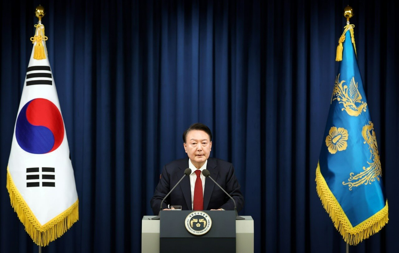 윤석열 대통령 비상 계엄 선포