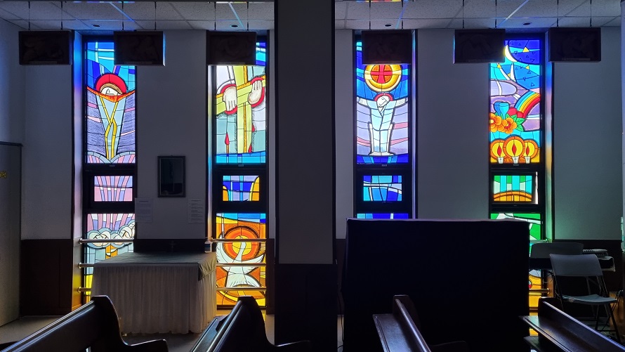 울산 명촌성당 스테인드글라스 사진