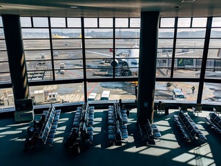 공항 대기석 이미지