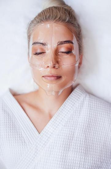 겨울철 촉촉한 피부를 만드는 효과적인 관리법