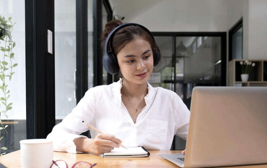 사법통역사 자격증 준비기간 연봉 전망