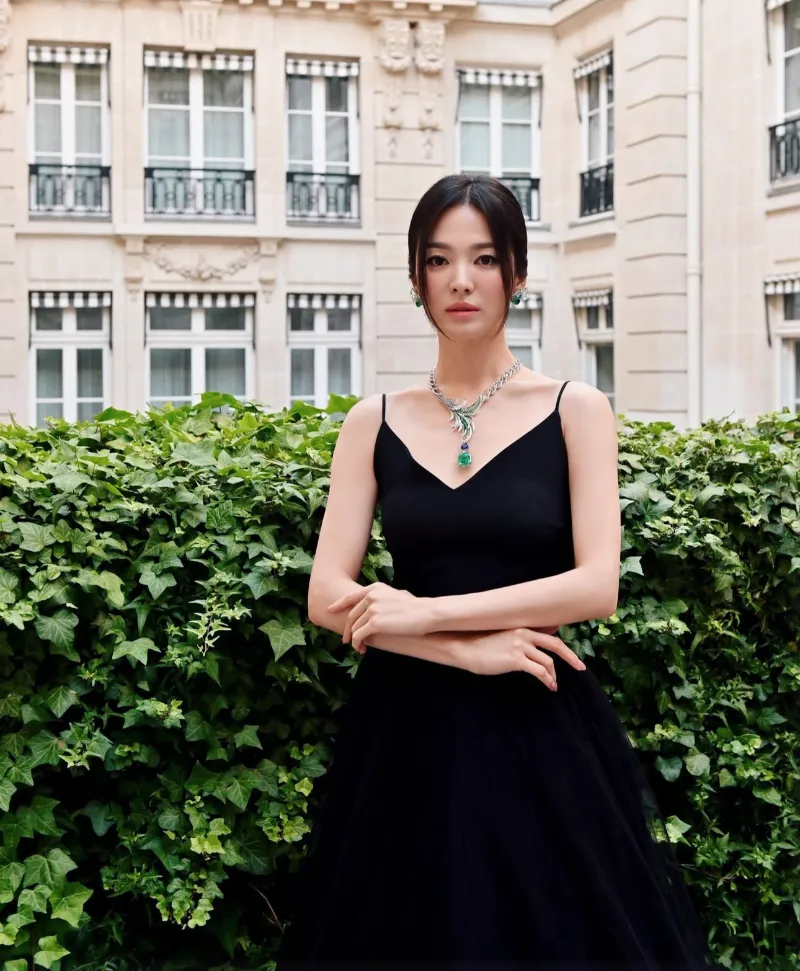 송혜교 쇼메&amp;#44; 송혜교 화보&amp;#44; 송혜교 보그&amp;#44; 송혜교 주얼리&amp;#44; 송혜교 목걸이&amp;#44; 쇼메&amp;#44; 쇼메 앰버서더&amp;#44; 쇼메 주얼리&amp;#44; 쇼메 목걸이&amp;#44; 비 마이 러브&amp;#44; 쇼메 비 마이 러브&amp;#44; 조세핀 컬렉션&amp;#44; 하이주얼리 브랜드&amp;#44; 프랑스 명품 주얼리&amp;#44; 쇼메 가격&amp;#44; 쇼메 예물&amp;#44; 명품 예물 추천&amp;#44; 쇼메 후기&amp;#44; 쇼메 실착&amp;#44; 셀럽 주얼리&amp;#44; 송혜교 착용&amp;#44; 쇼메 예약구매&amp;#44; 명품 주얼리 추천&amp;#44; 하이주얼리 착용컷&amp;#44; 비마이러브 실착&amp;#44; 쇼메 조세핀