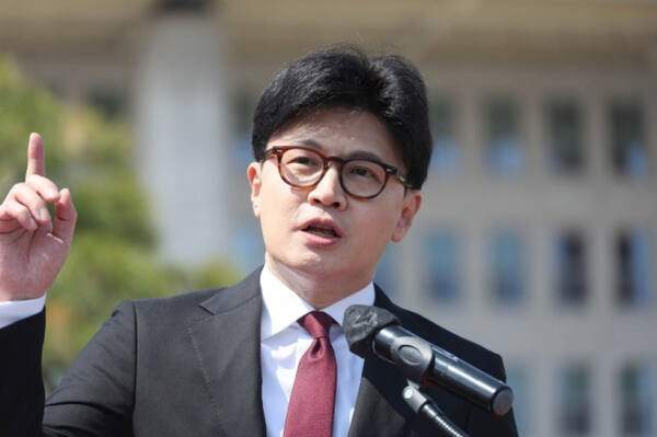 25일 한동훈 vs 홍준표, 탄핵 쟁점 맞대결 토론