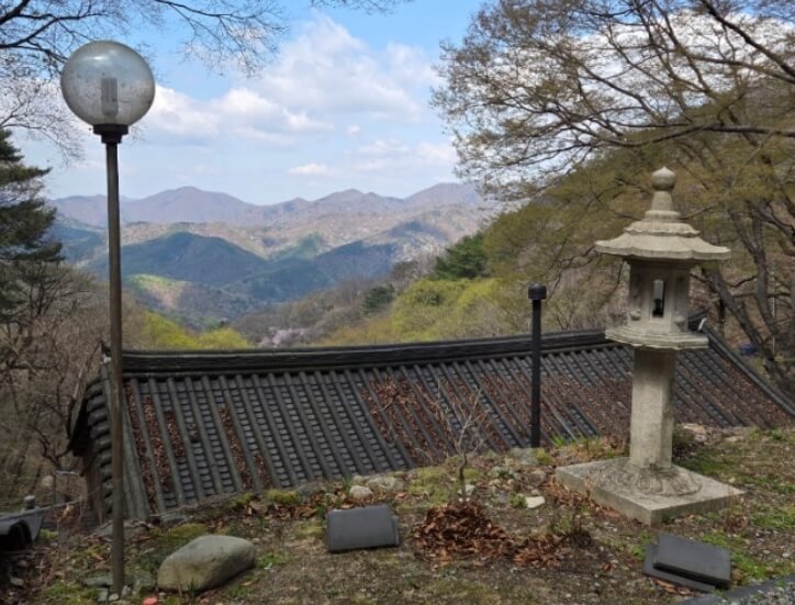 경주 신선사 : 경주의 산사 속 고요한 수행처 김유신의 검기가 서린 곳