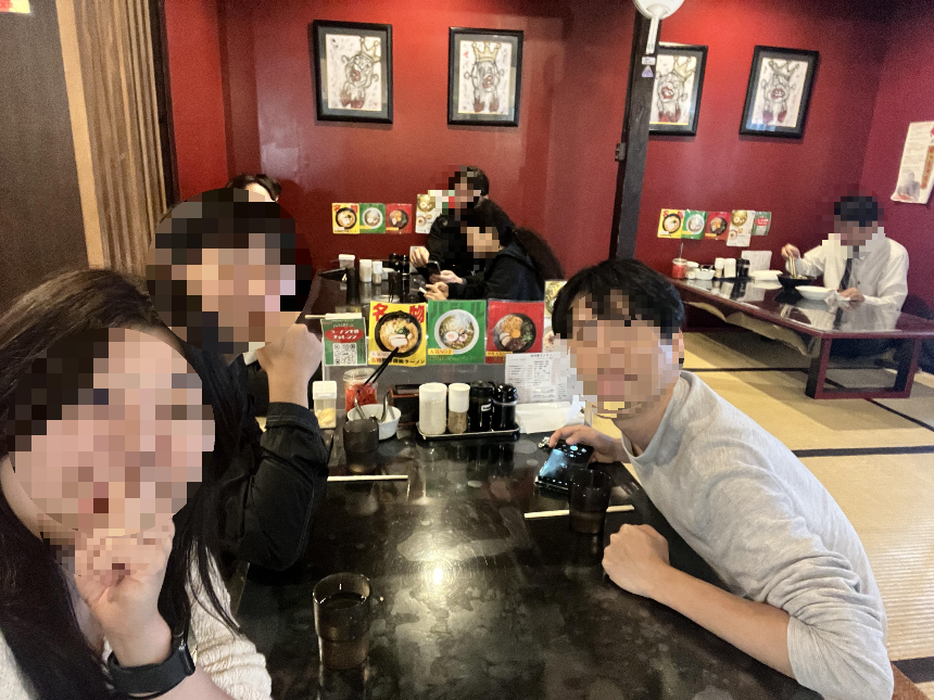 멘야 고릴라 실내인증사진