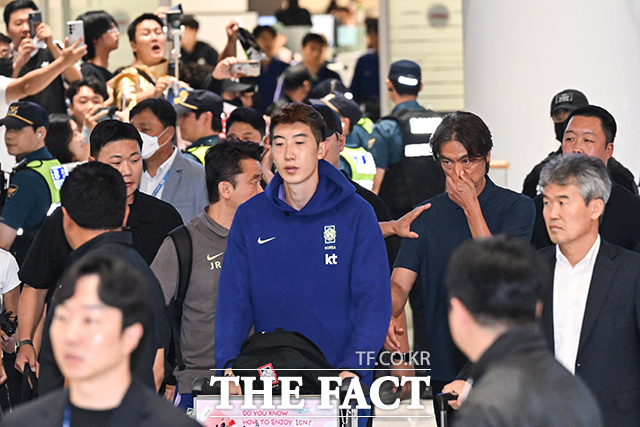 홍명보 감독 자진 사퇴 귀국 현장 분석 및 대한민국 축구 대표팀 조별리그 탈락 원인 총정리 2026 북중미 월드컵