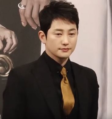 북한배경 영화 신의악단 등장인물 박시후