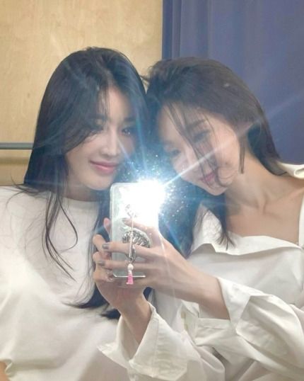 강민경 프로필
