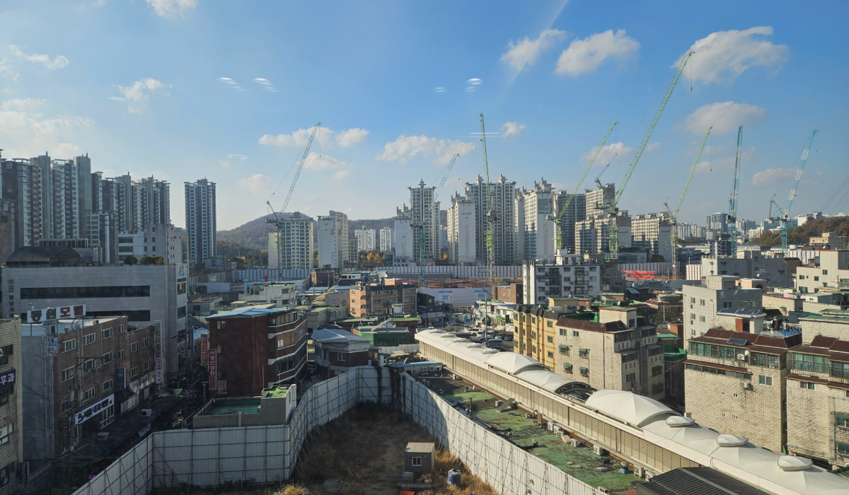 광명뉴타운 내 소형 아파트 사례를 함께 살펴보면, 동일 생활권 기준으로 면적이 유사하더라도 가격 부담이 크게 형성된 경우