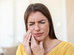 잇몸에서 피가 나는 이유