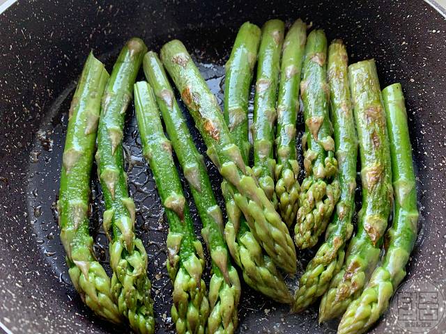 암과 싸우는 음식 암예방 음식 아스파라거스 효능