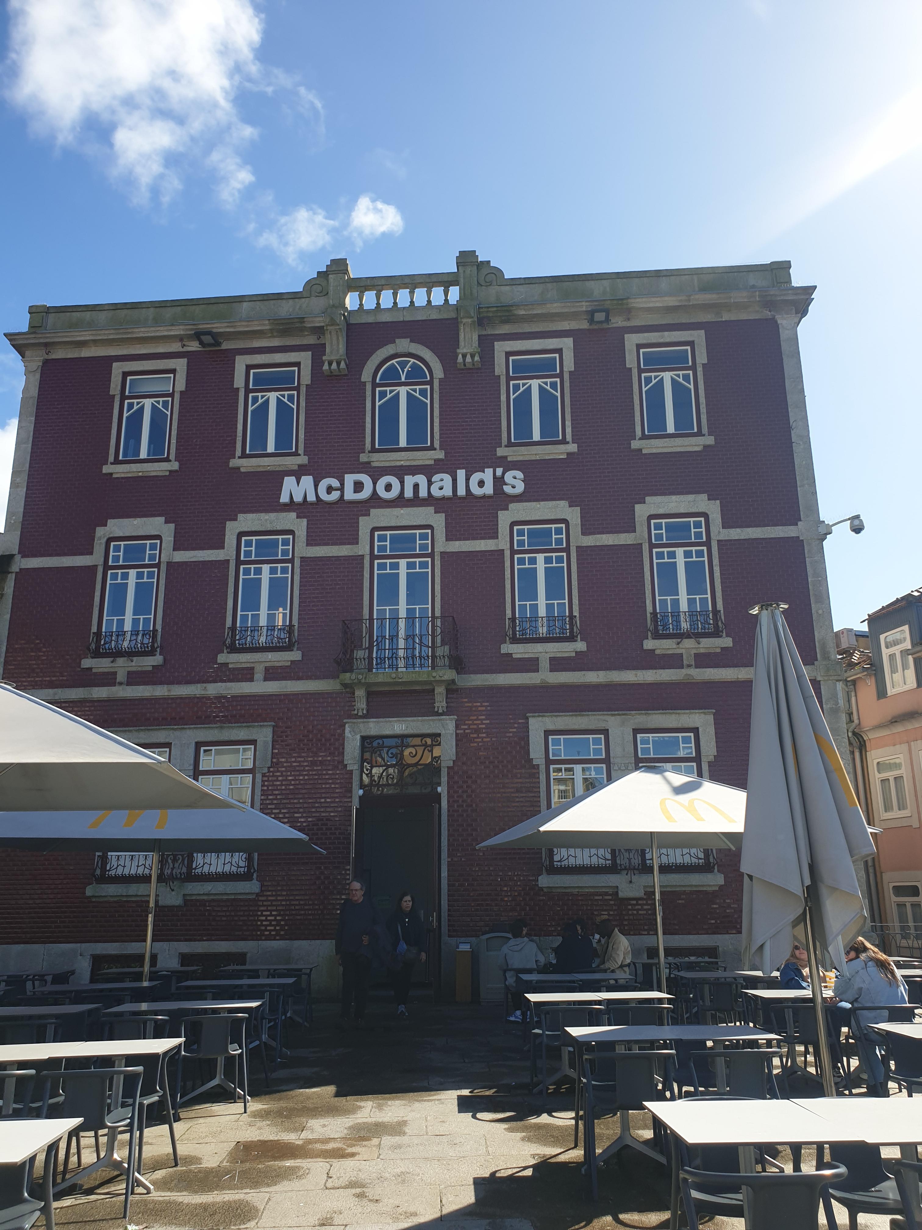 포르투 맥도널드 정면